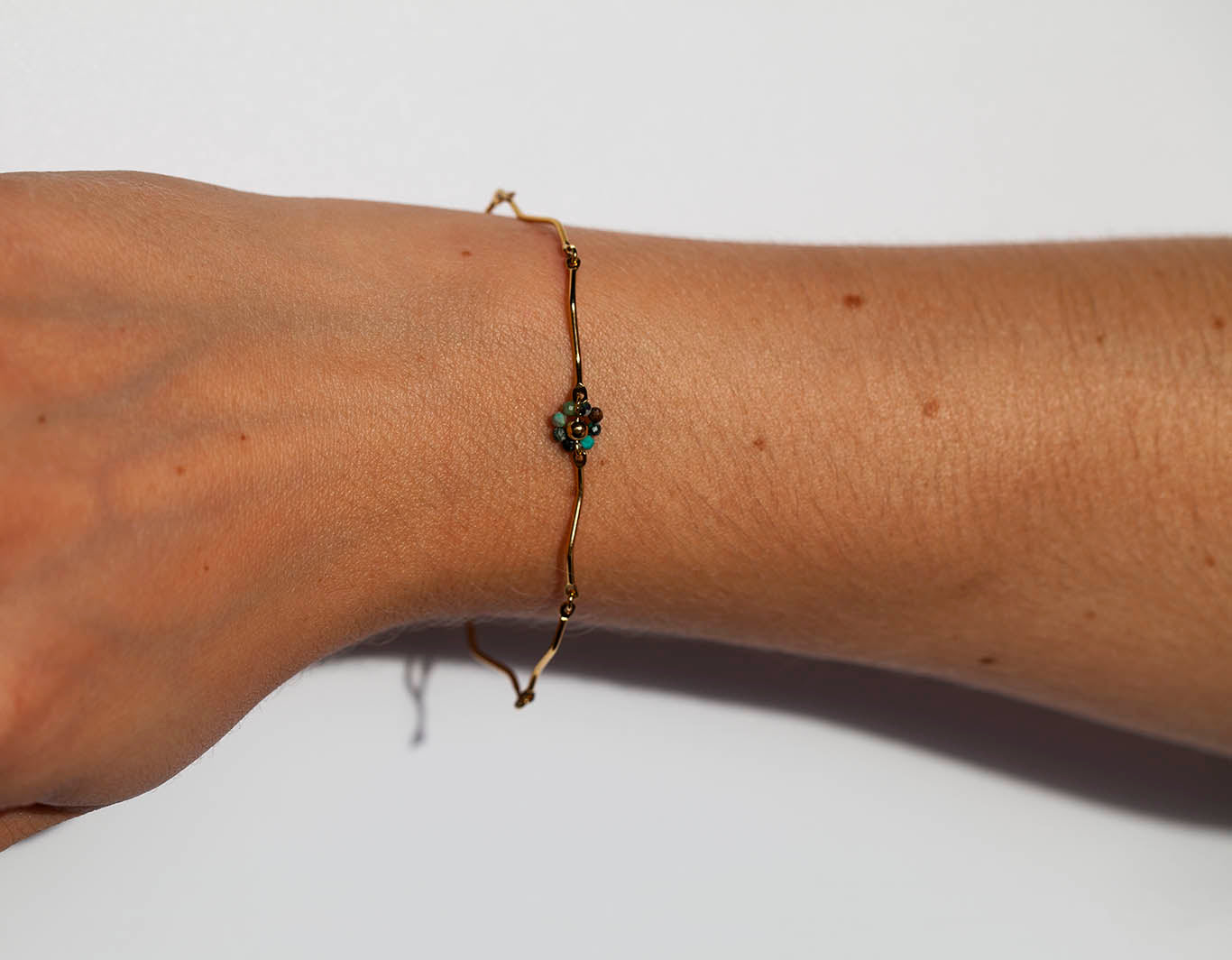 Pulsera flor de piedras